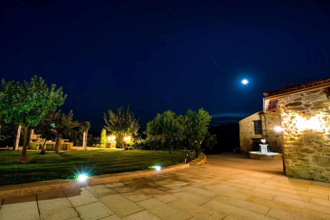 Апартаменти O Muino Casa Ferrador Ribeira Sacra Barantes Екстер'єр фото